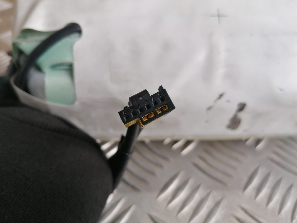 Mērinstrumentu paneļa drošības spilvens priekš BMW 320D E46 2004 TOURING 4 Mērinstrumentu paneļa drošības spilvens priekš BMW 320D E46 2004 TOURING