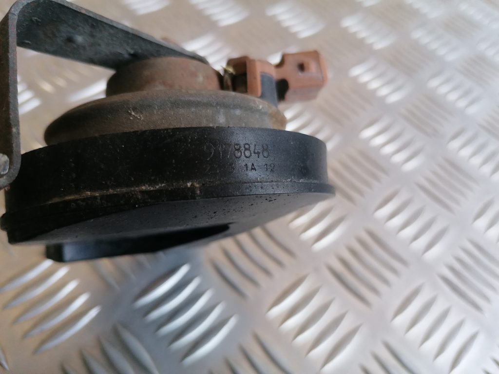 Skaņas signāls priekš VOLVO XC70 2007 3 Skaņas signāls priekš VOLVO XC70 2007