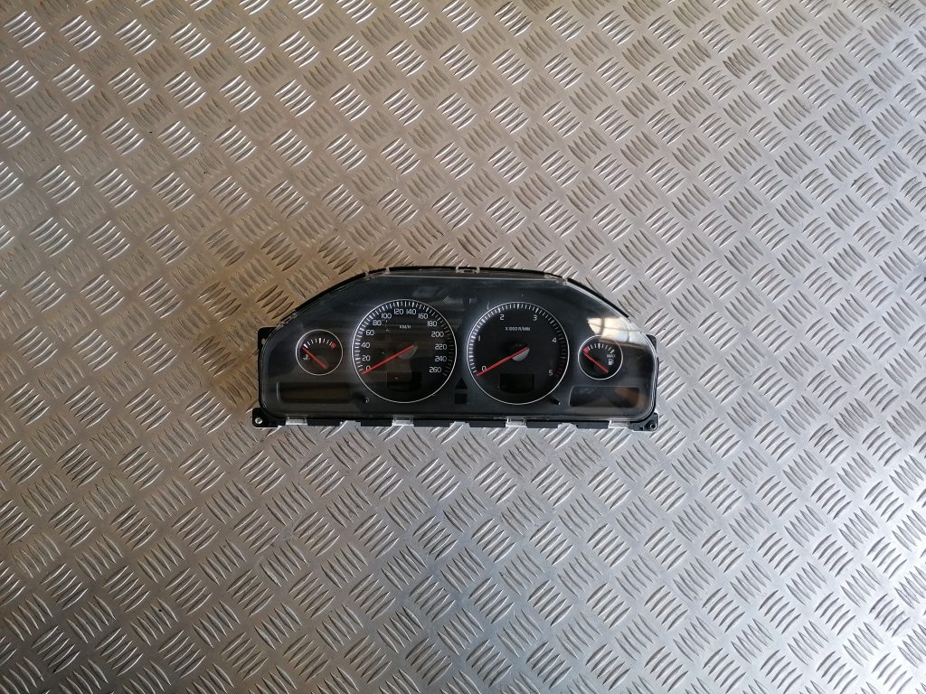 Spidometrs priekš VOLVO XC70 2007 1 Spidometrs priekš VOLVO XC70 2007