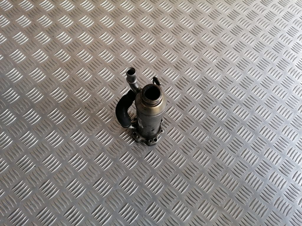 EGR vārsta dzesētājs priekš VOLVO XC70 2007 2 EGR vārsta dzesētājs priekš VOLVO XC70 2007