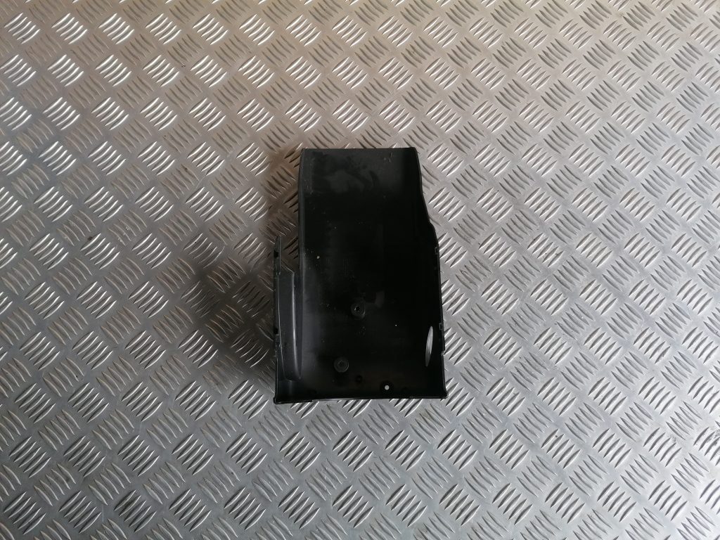 Stūres statnes putekļu aizsargs (salonā) priekš VOLVO XC70 2007 2 Stūres statnes putekļu aizsargs (salonā) priekš VOLVO XC70 2007