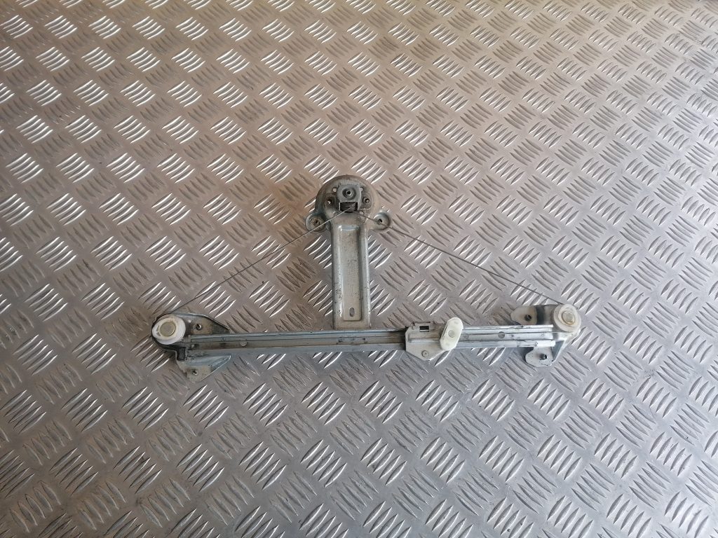 Stikla pacelšanas mehānisms aizmugurējais kreisais priekš OPEL ASTRA H 2005 2 Stikla pacelšanas mehānisms aizmugurējais kreisais priekš OPEL ASTRA H 2005