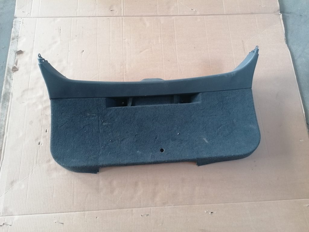 Bagāžnieka vāka liela apdare priekš OPEL ASTRA H 2005 1 Bagāžnieka vāka liela apdare priekš OPEL ASTRA H 2005