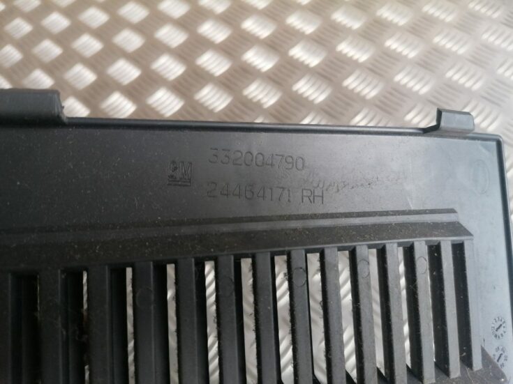 Aizmugurējā luktura vāks priekš OPEL ASTRA H 2005