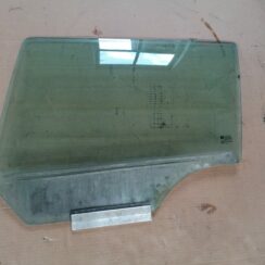 Aizmugurējo kreiso durvju stikls priekš OPEL ASTRA H 2005