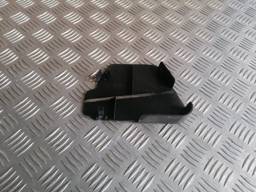 Priekšējā kreisā sēdekļa sliežu apdare priekš OPEL ZAFIRA 2004 2 Priekšējā kreisā sēdekļa sliežu apdare priekš OPEL ZAFIRA 2004