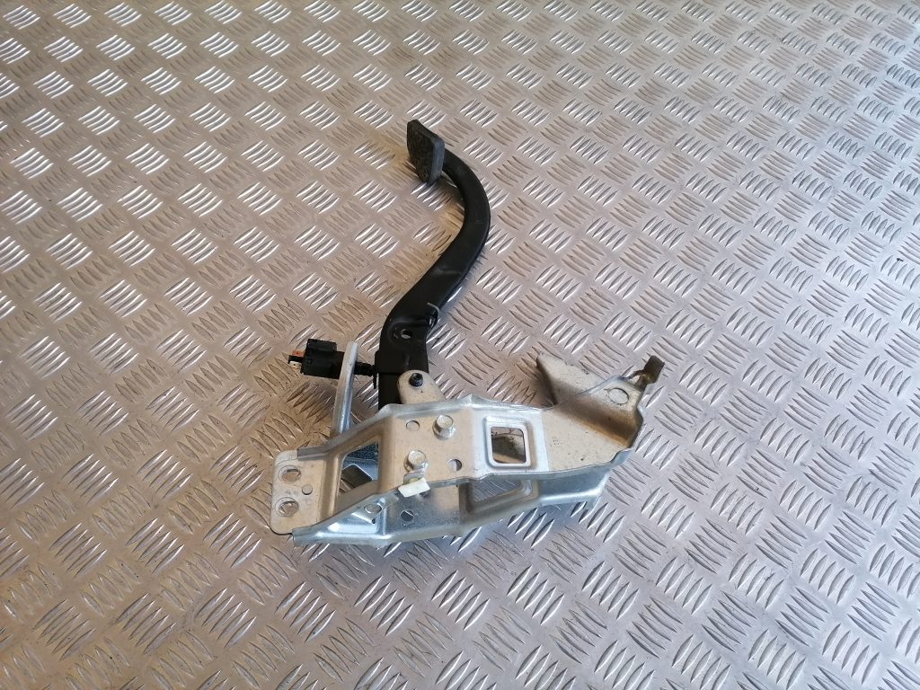 Bremžu pedālis priekš OPEL ZAFIRA 2004 2 Bremžu pedālis priekš OPEL ZAFIRA 2004