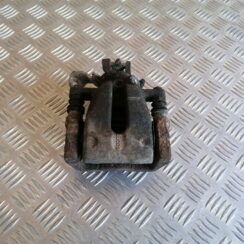 Aizmugurējais labais suports priekš OPEL ZAFIRA 2004