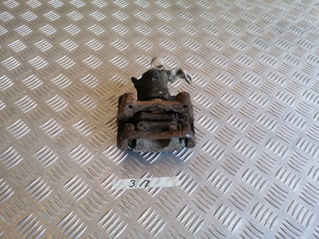 Aizmugurējais labais suports priekš OPEL ZAFIRA 2004 3 Aizmugurējais labais suports priekš OPEL ZAFIRA 2004