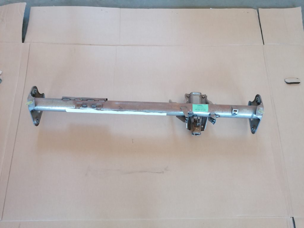 Mērinstrumentu paneļa pastiprinātājs priekš OPEL ZAFIRA 2004 1 Mērinstrumentu paneļa pastiprinātājs priekš OPEL ZAFIRA 2004