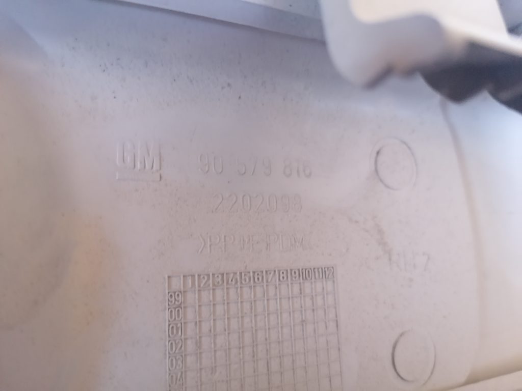 Vidējas salona statnes apdare priekš OPEL ZAFIRA 2004 3 Vidējas salona statnes apdare priekš OPEL ZAFIRA 2004