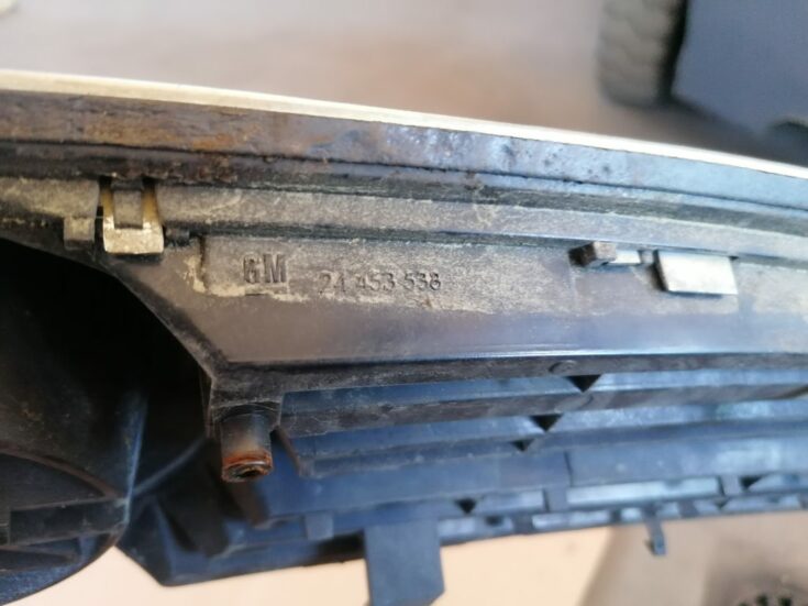 Pārsega reste priekš OPEL ZAFIRA 2004
