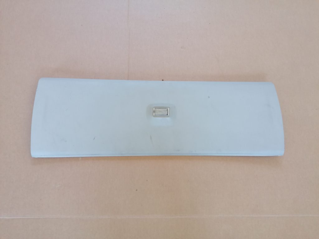 Bagāžnieka vāka apdare priekš OPEL ZAFIRA 2004 1 Bagāžnieka vāka apdare priekš OPEL ZAFIRA 2004