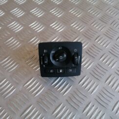 Gaismas slēdzis priekš VOLVO C30 2008 SILVER