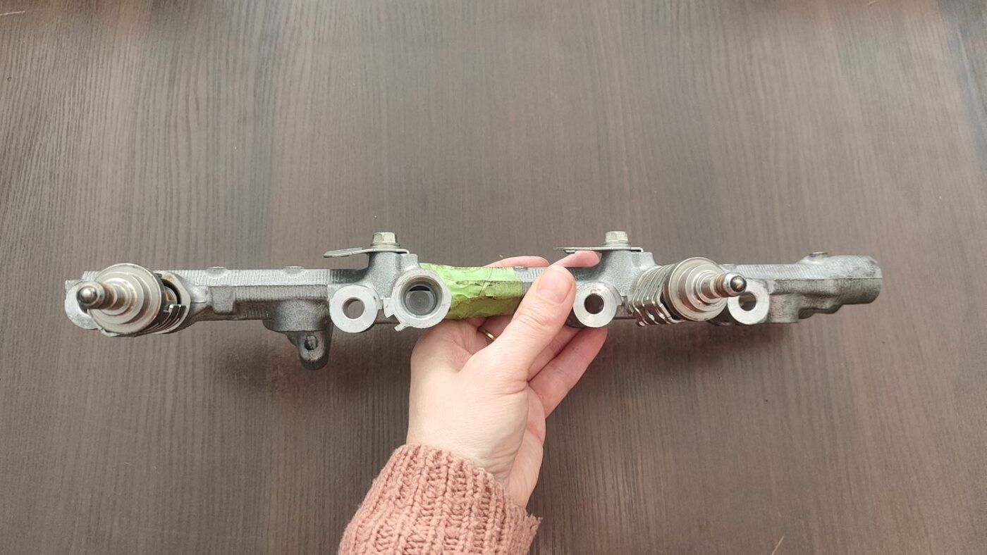 Degvielas sadales caurule priekš LEXUS IS250 2007 6 Degvielas sadales caurule priekš LEXUS IS250 2007