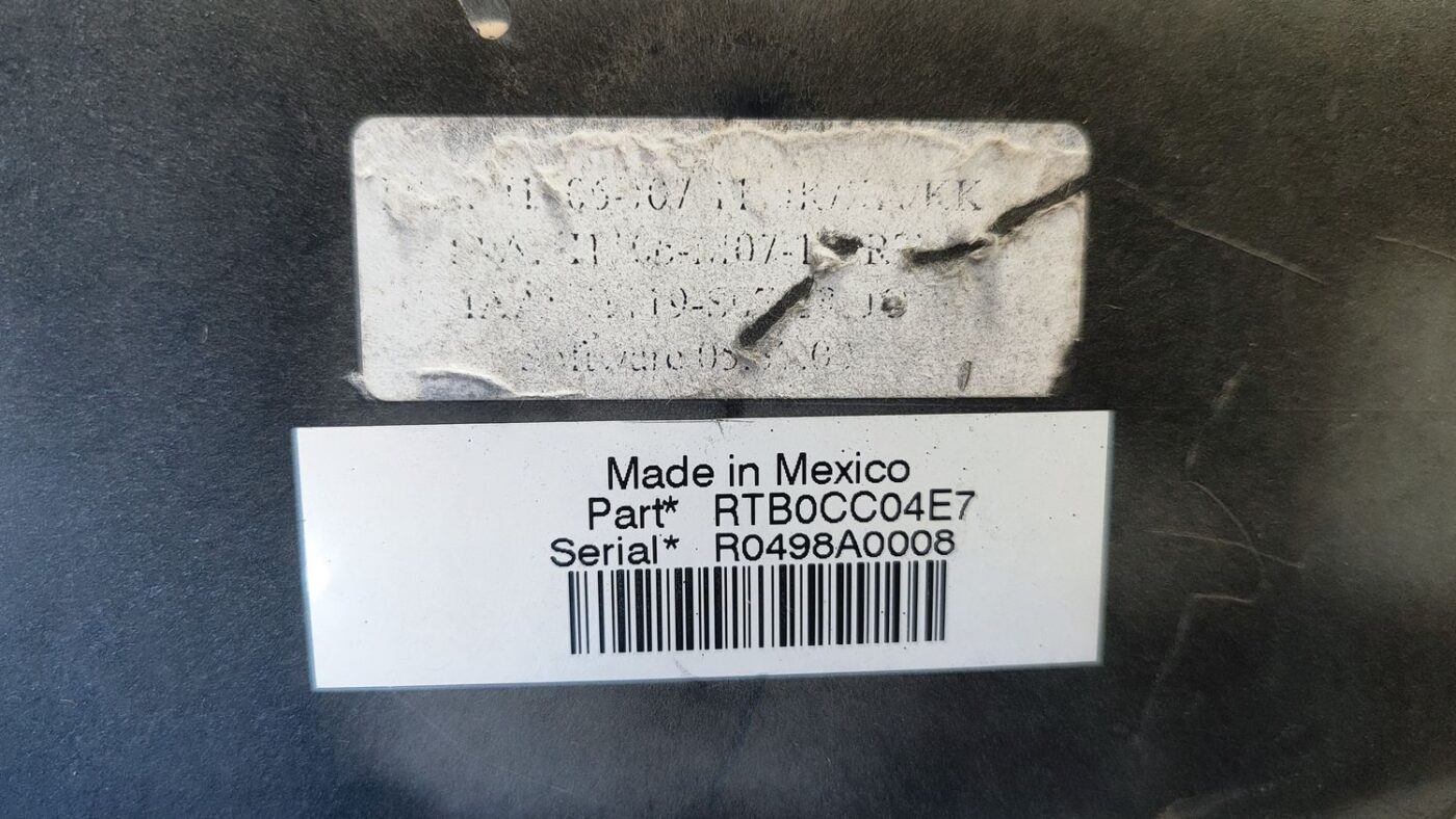 Drošinātāju bloks priekš CHRYSLER GRAND VOYAGER 2004 12 Drošinātāju bloks priekš CHRYSLER GRAND VOYAGER 2004
