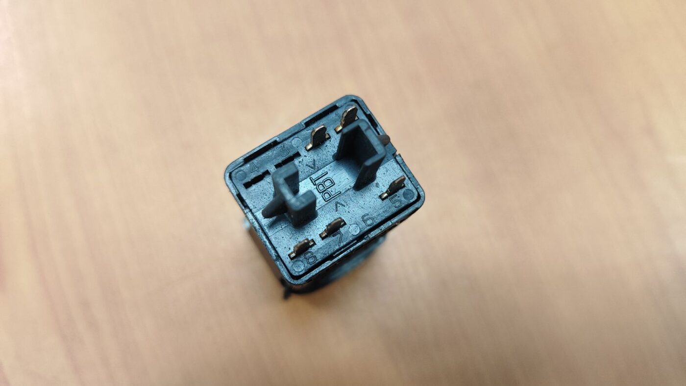 ESP poga priekš SAAB 9-5 1999 3 ESP poga priekš SAAB 9-5 1999