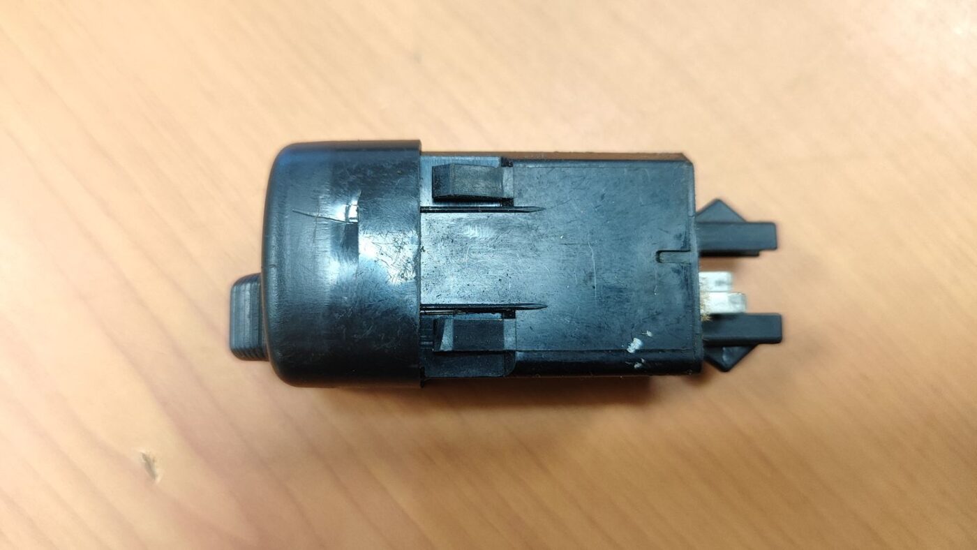 Lukturu augstuma regulēšanas poga priekš SAAB 9-5 1999 5 Lukturu augstuma regulēšanas poga priekš SAAB 9-5 1999