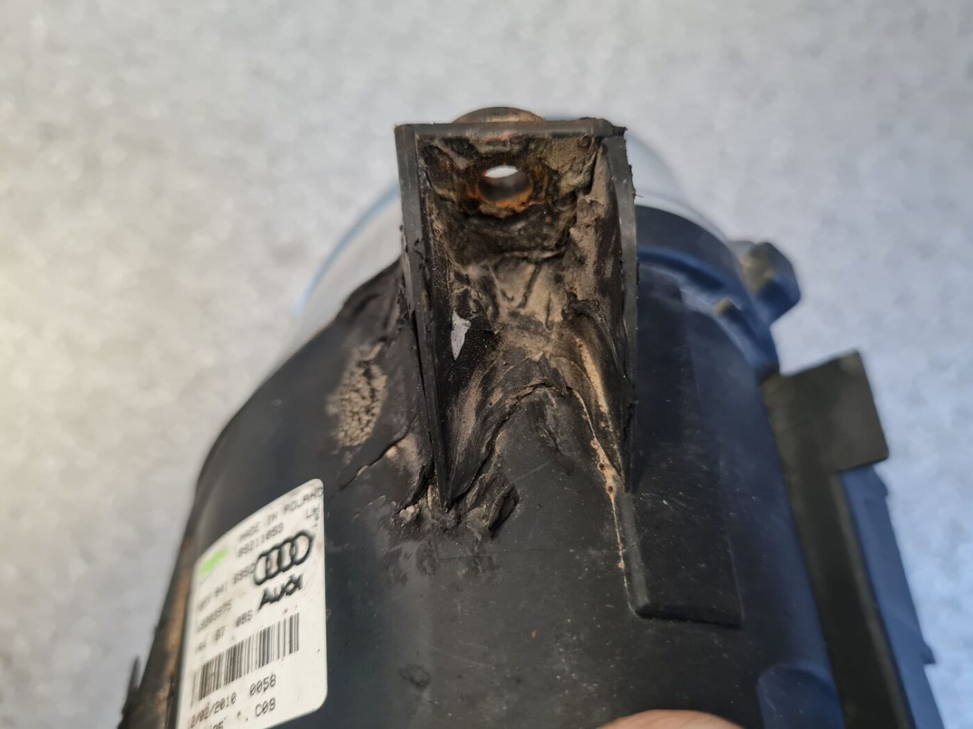 Miglas lukturis priekšā pa kreisi priekš AUDI A4 2008 AVANT 6 Miglas lukturis priekšā pa kreisi priekš AUDI A4 2008 AVANT