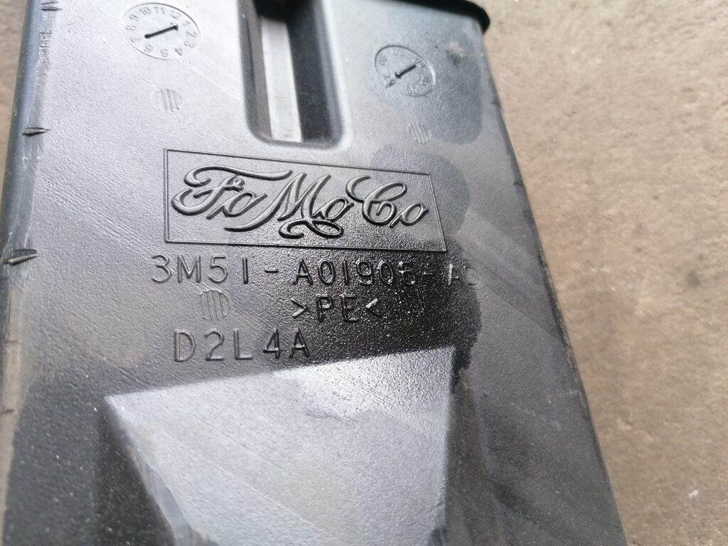 Salona gaisa vads priekš VOLVO C30 2008 SILVER 2 Salona gaisa vads priekš VOLVO C30 2008 SILVER