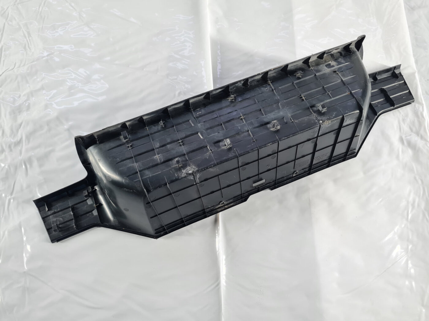 Aizmugurēja bufera uzlika priekš Toyota Hilux 2016- 521590K300 10 Aizmugurēja bufera uzlika priekš Toyota Hilux 2016-  521590K300