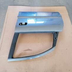 Priekšējās kreisās durvis priekš OPEL ZAFIRA 2004