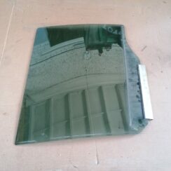 Aizmugurējo labo durvju stikls priekš OPEL ZAFIRA 2004