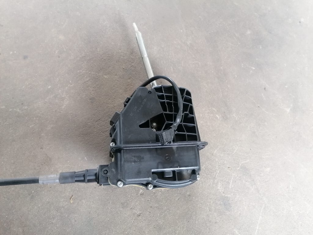 Ātrumu pārslēgšanas slēdzis priekš VW GOLF VARIANT 2012 2 Ātrumu pārslēgšanas slēdzis priekš VW GOLF VARIANT 2012