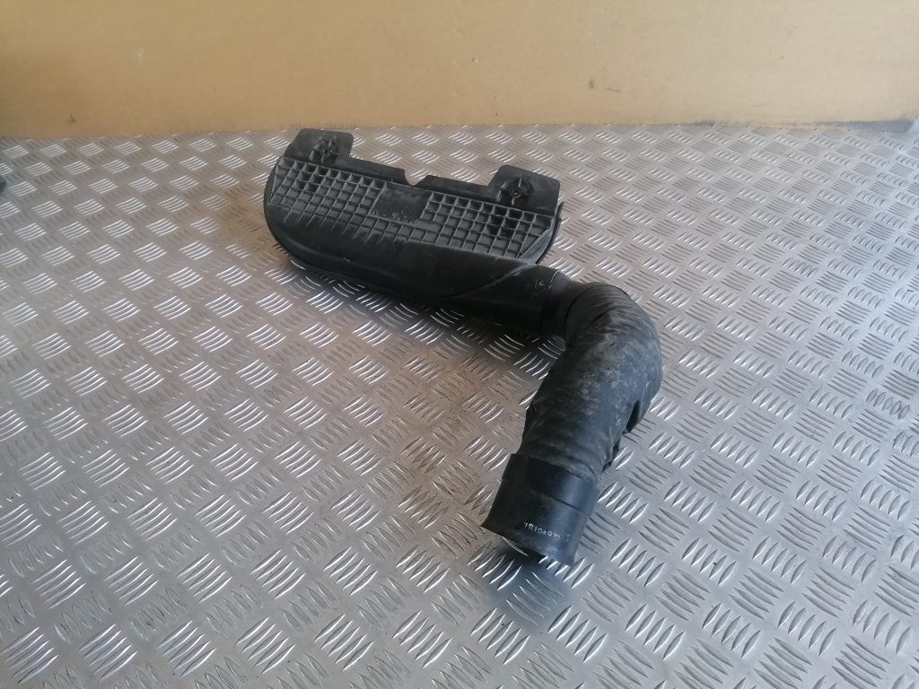 Gaisa filtra korpusa caurule priekš KIA CEED 2007 1 Gaisa filtra korpusa caurule priekš KIA CEED 2007