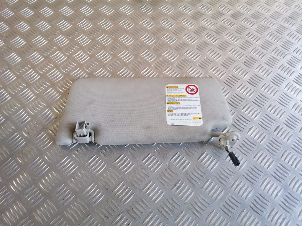 Saules aizsargs priekš SUBARU LEGACY 2009 2 Saules aizsargs priekš SUBARU LEGACY 2009