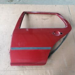 Aizmugurējās kreisās durvis priekš VW GOLF IV 1999