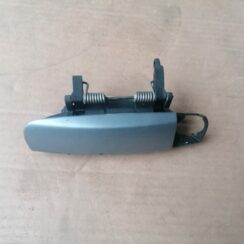 Priekšējāis kreisais durvju rokturis priekš AUDI A4 2008 AVANT