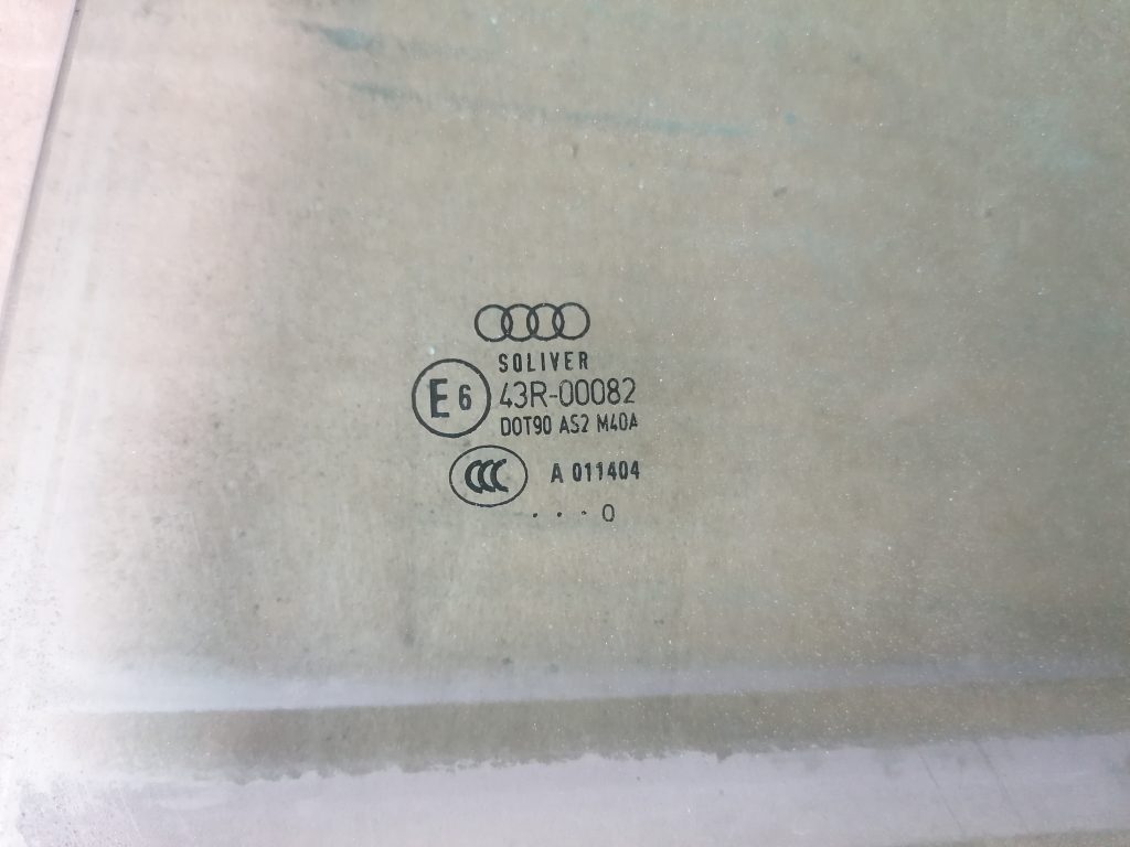 Aizmugurējo kreiso durvju stikls priekš AUDI 2 Aizmugurējo kreiso durvju stikls priekš AUDI