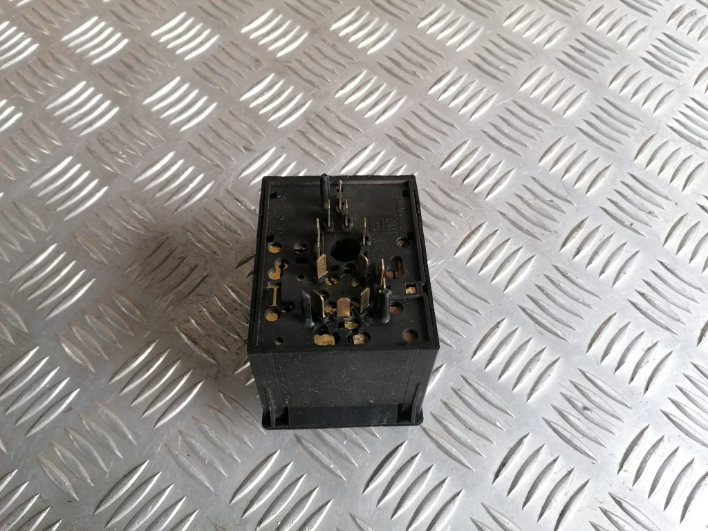 Gaismas slēdzis priekš OPEL ASTRA 2002 2 Gaismas slēdzis priekš OPEL ASTRA 2002