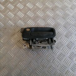 Priekšējāis kreisais durvju rokturis priekš OPEL ASTRA 2002