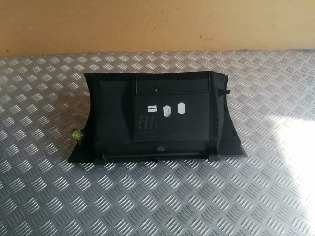 Mantu glabāšanas nodalījums pasažiera pusē priekš TOYOTA AVENSIS 2007 3 Mantu glabāšanas nodalījums pasažiera pusē priekš TOYOTA AVENSIS 2007