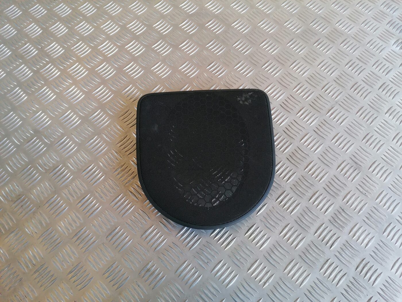 Skaļruņa apdare aizmugurējā plauktā priekš HONDA ACCORD 2007 YR562P 1 Skaļruņa apdare aizmugurējā plauktā priekš HONDA ACCORD 2007 YR562P