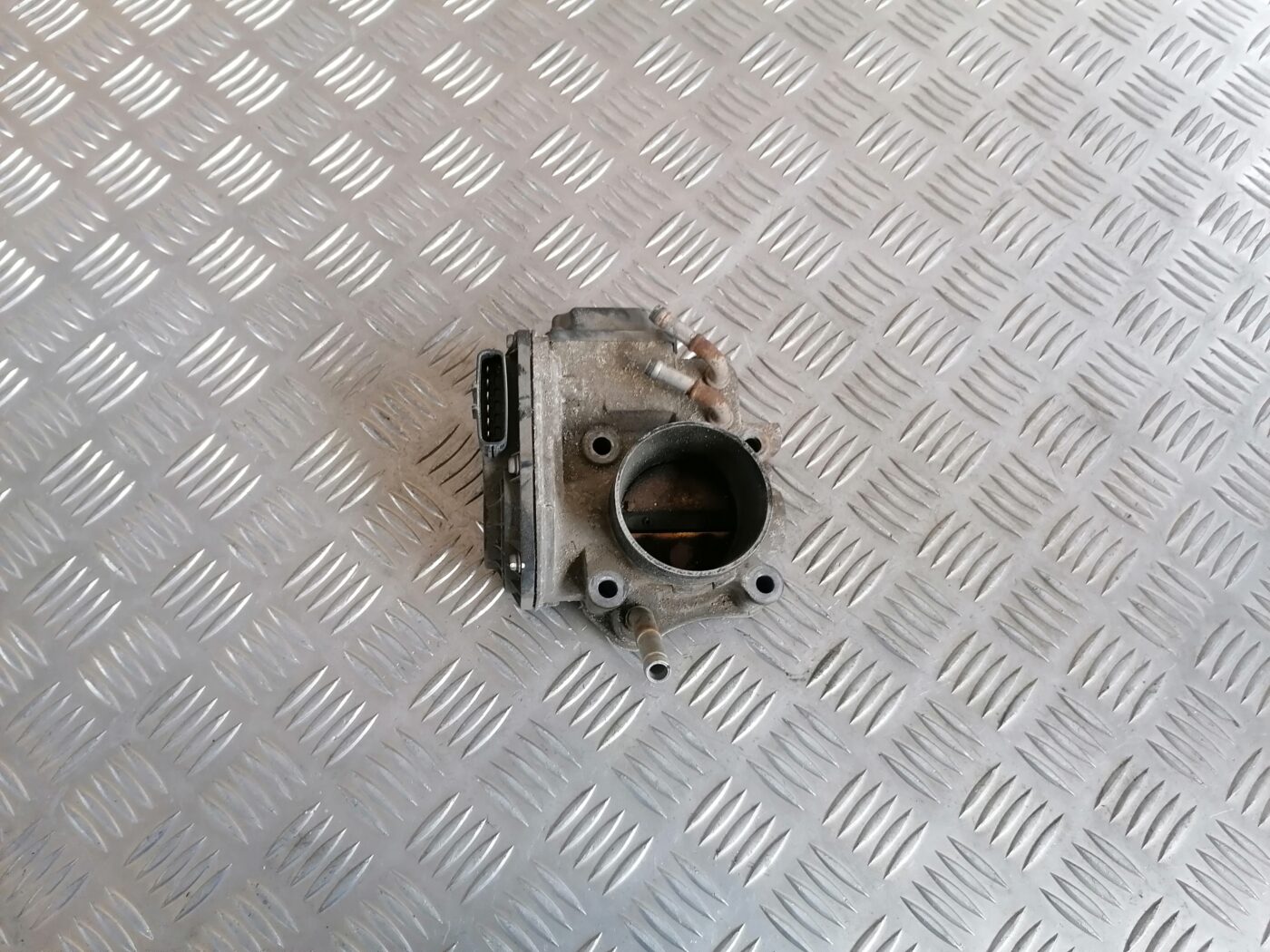 Droseļvārsts priekš HONDA ACCORD 2007 YR562P 1 Droseļvārsts priekš HONDA ACCORD 2007 YR562P