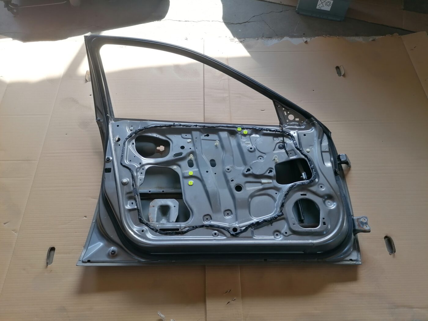 Priekšējās kreisās durvis priekš HONDA ACCORD 2007 YR562P 2 Priekšējās kreisās durvis priekš HONDA ACCORD 2007 YR562P