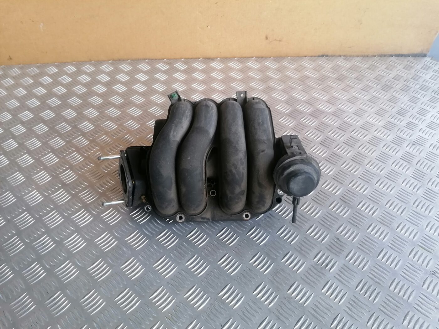 Ieplūdes kolektors priekš HONDA CR-V 2006 1 Ieplūdes kolektors priekš HONDA CR-V 2006