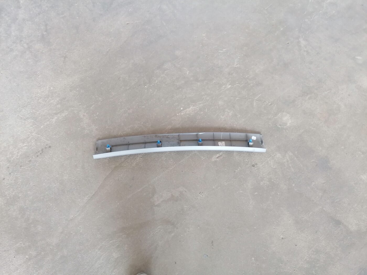 Bagāžnieka vāka apdare priekš HONDA CR-V 2006 2 Bagāžnieka vāka apdare priekš HONDA CR-V 2006