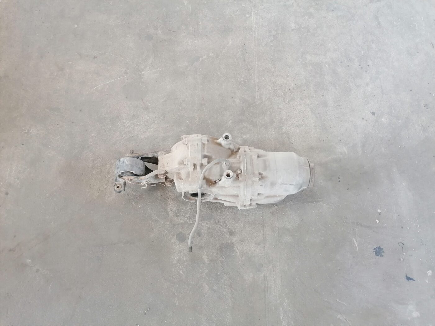 Aizmugurējais reduktors priekš HONDA CR-V 2006 1 Aizmugurējais reduktors priekš HONDA CR-V 2006