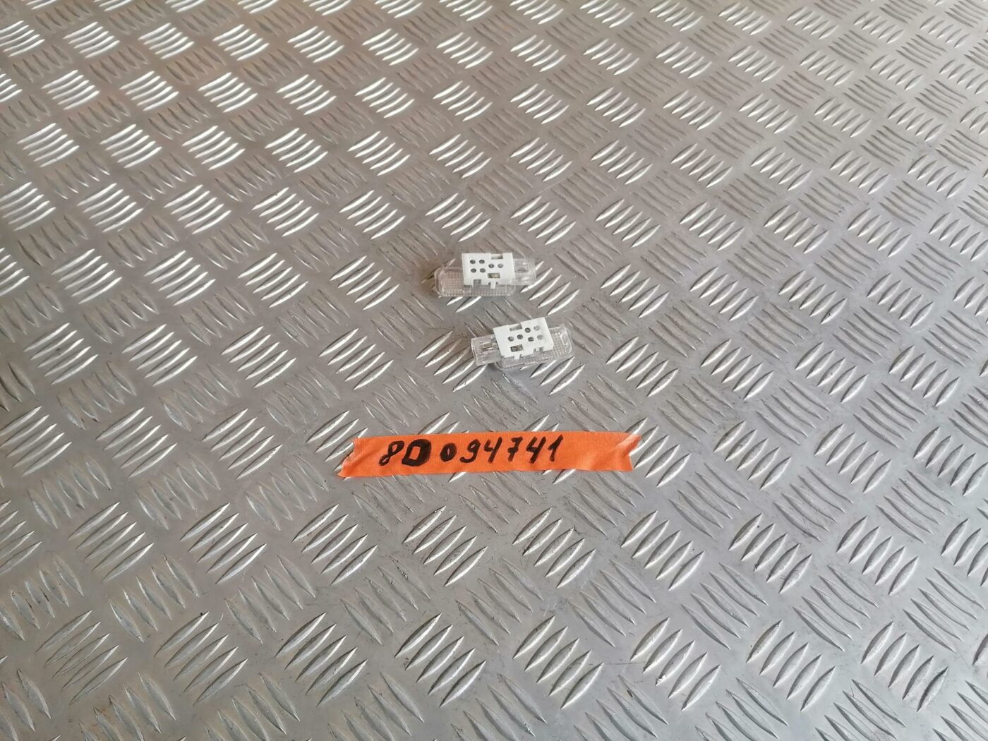 Apgaismojums bagažnieka nodalījuma priekš AUDI A6 2008 3 Apgaismojums bagažnieka nodalījuma priekš AUDI A6 2008