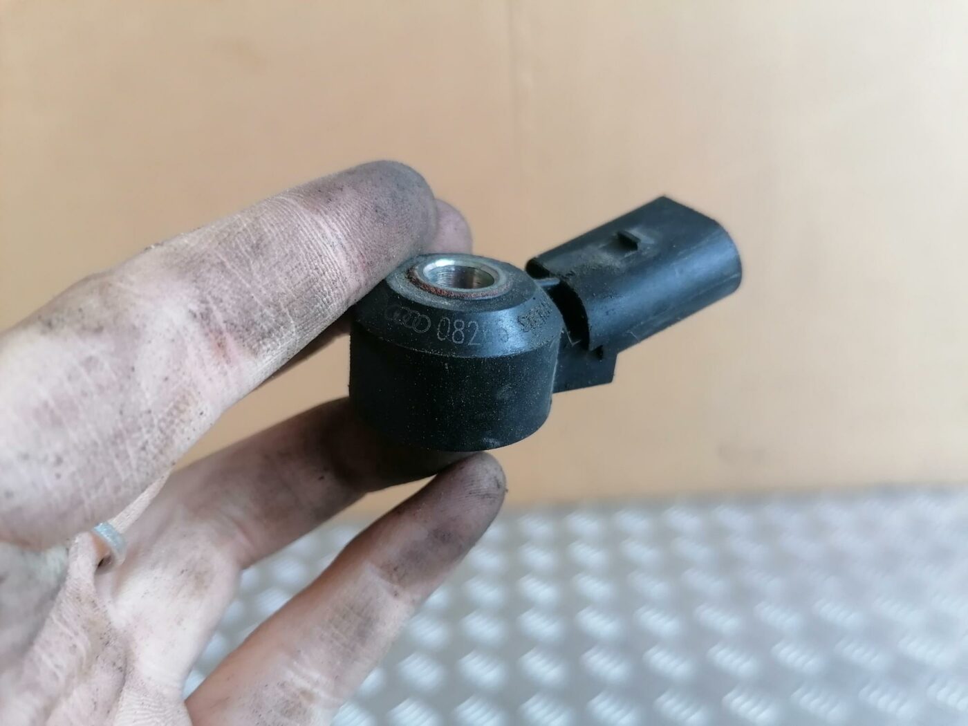 Detonācijas dēvējs priekš AUDI A6 2008 3 Detonācijas dēvējs priekš AUDI A6 2008