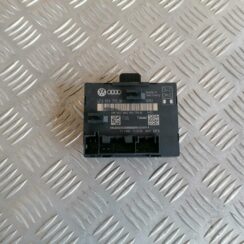 Priekšējo labo durvju vadības bloks priekš AUDI A6 2008