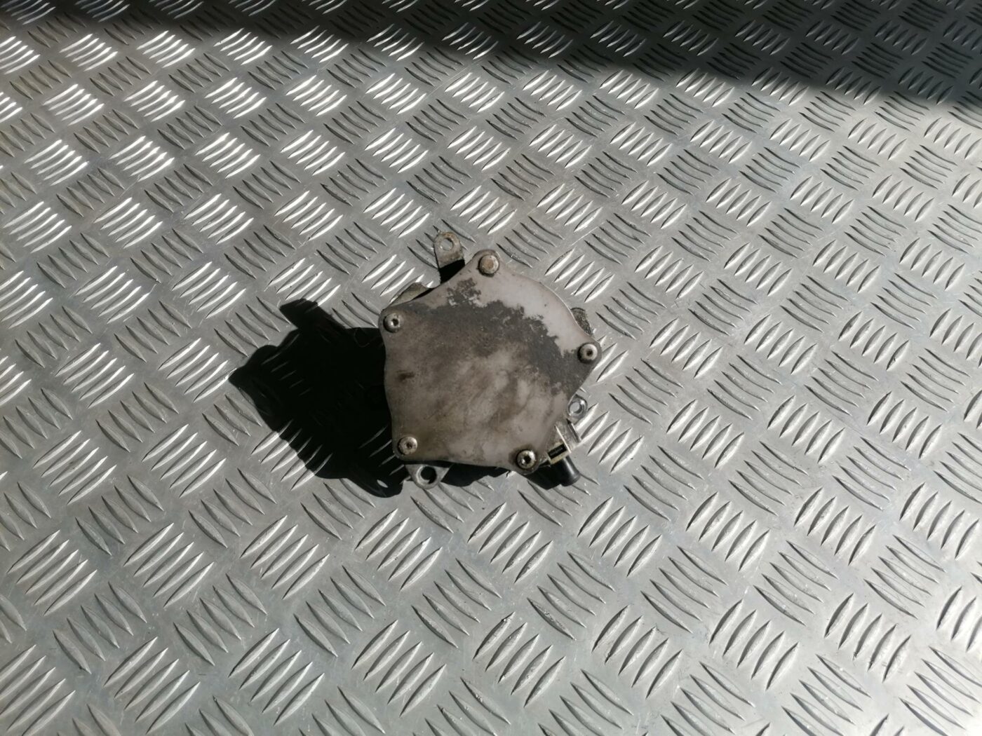 Vakuuma sūknis priekš AUDI A6 2008 2 Vakuuma sūknis priekš AUDI A6 2008