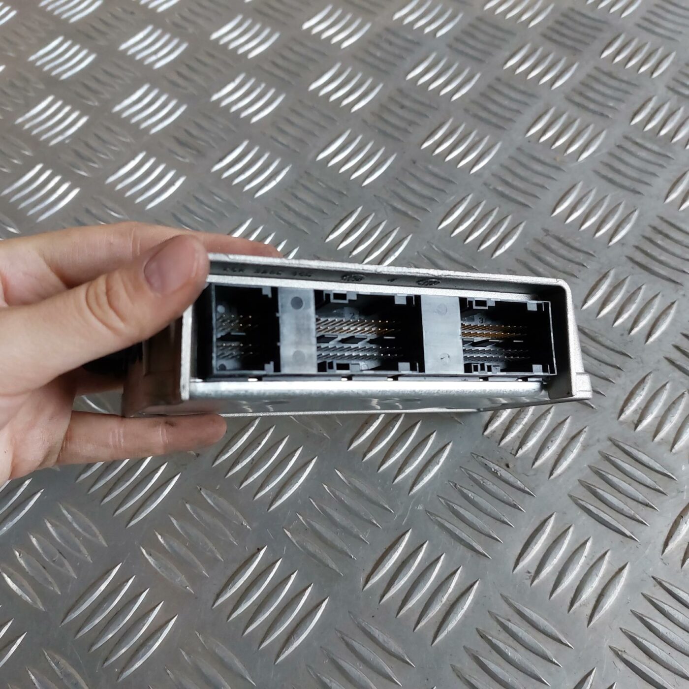 Drošības spilvena vadības bloks priekš BMW 520D F11 2011 TOURING 2 Drošības spilvena vadības bloks priekš BMW 520D F11 2011 TOURING