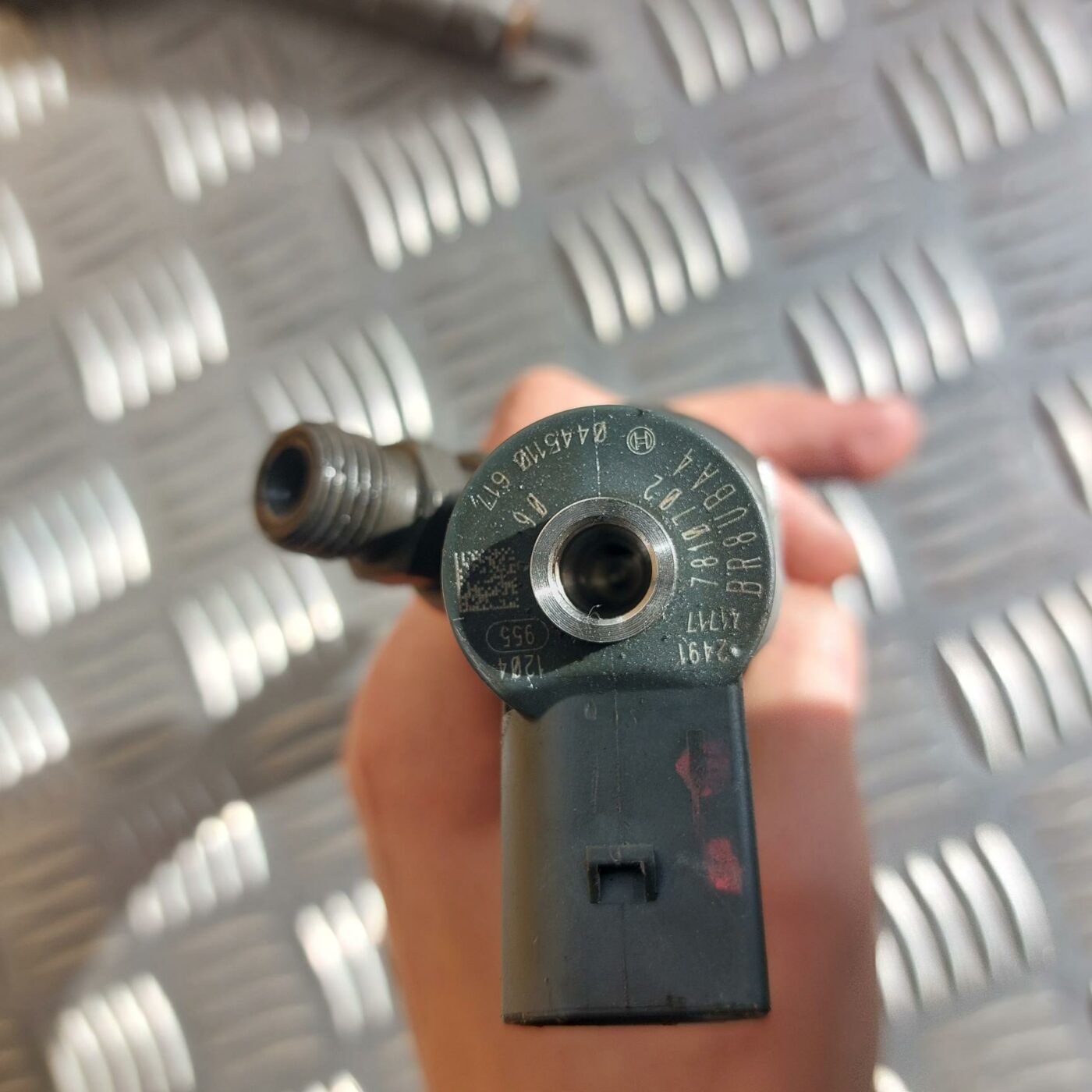 Degvielas smidzinātājs priekš BMW 520D F11 2011 TOURING 2 Degvielas smidzinātājs priekš BMW 520D F11 2011 TOURING