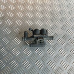 Apsildes radiatora vārsts priekš BMW 520D F11 2011 TOURING