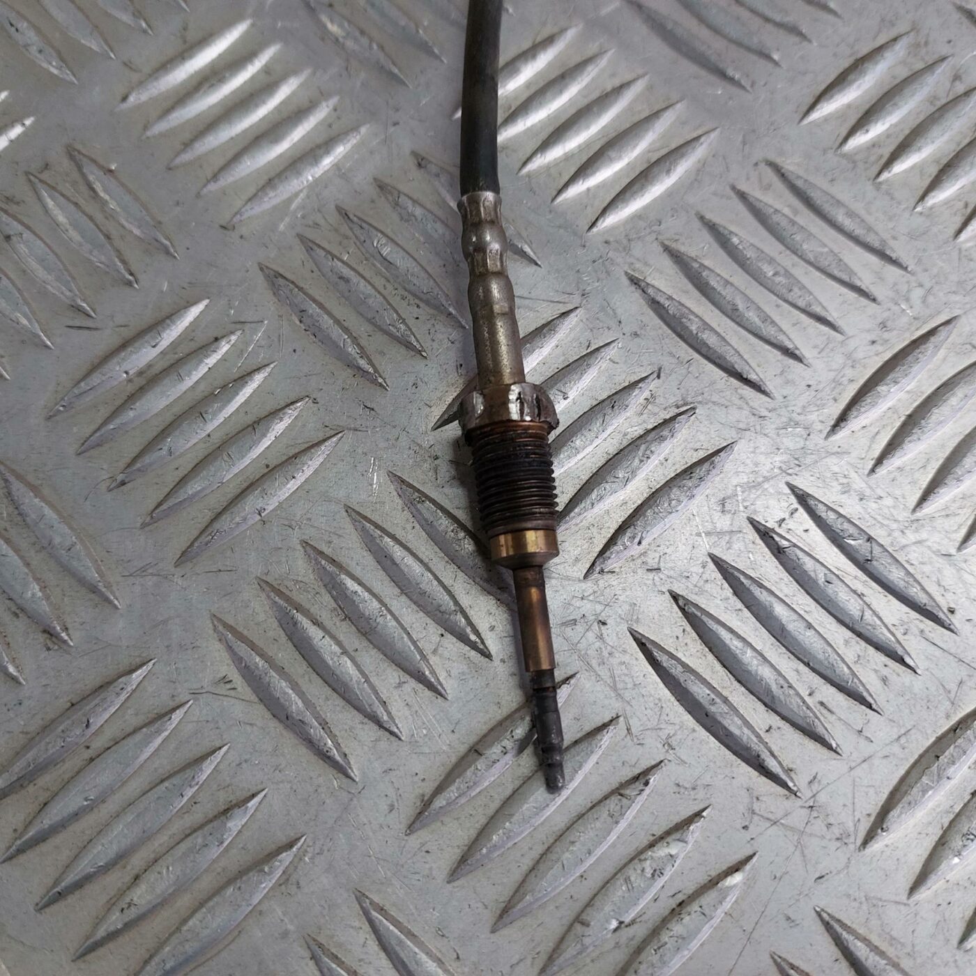 Izplūdes gāzu temperatūras devējs priekš BMW 520D F11 2011 TOURING 2 Izplūdes gāzu temperatūras devējs priekš BMW 520D F11 2011 TOURING